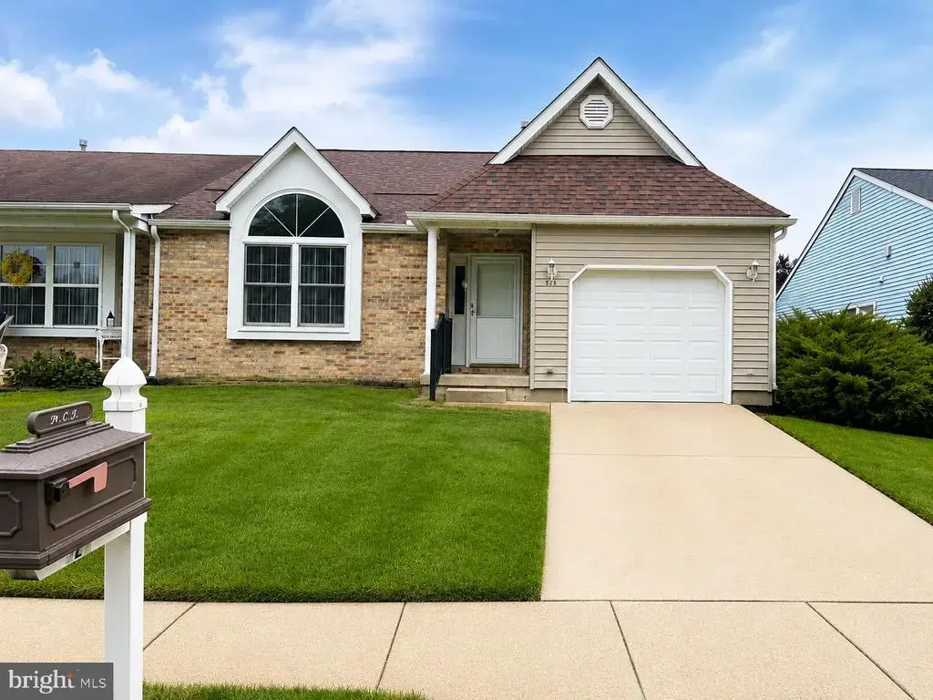 526 Trinidad Blvd, WILLIAMSTOWN