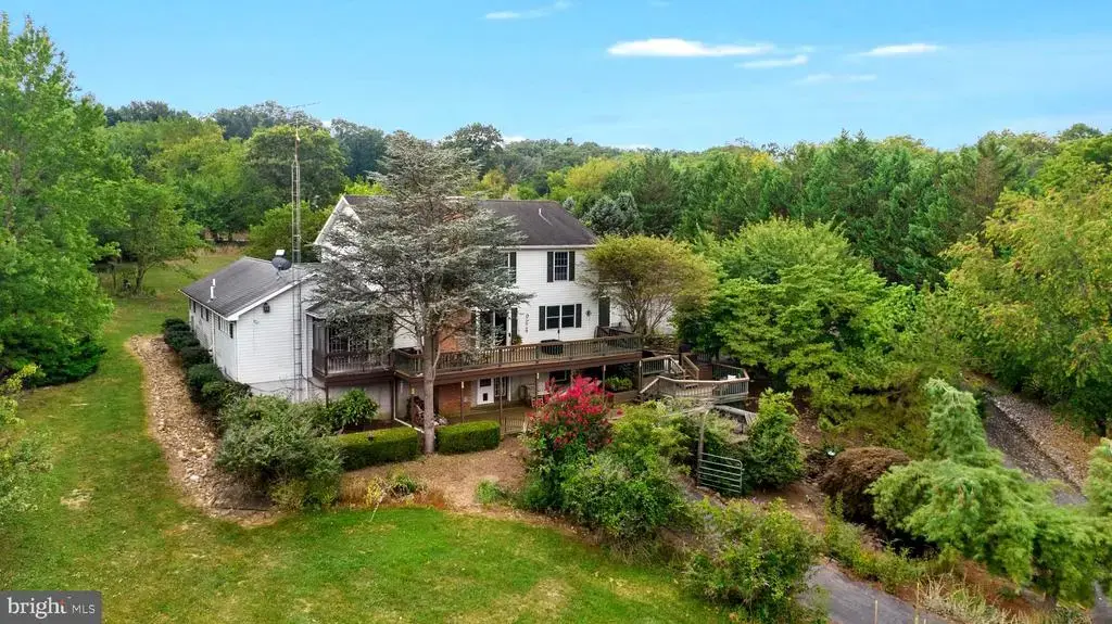 955 Stayman Dr, FALLING WATERS