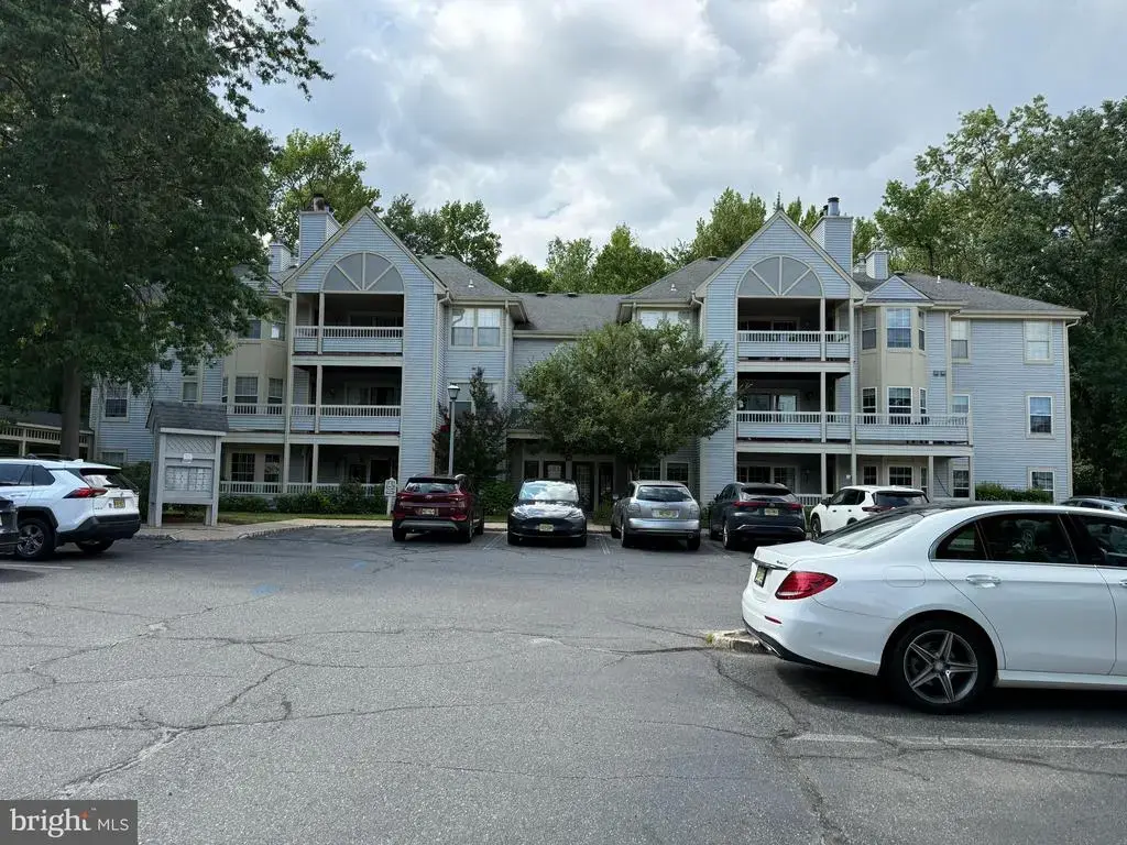 111 Biscayne Ct #10, PRINCETON