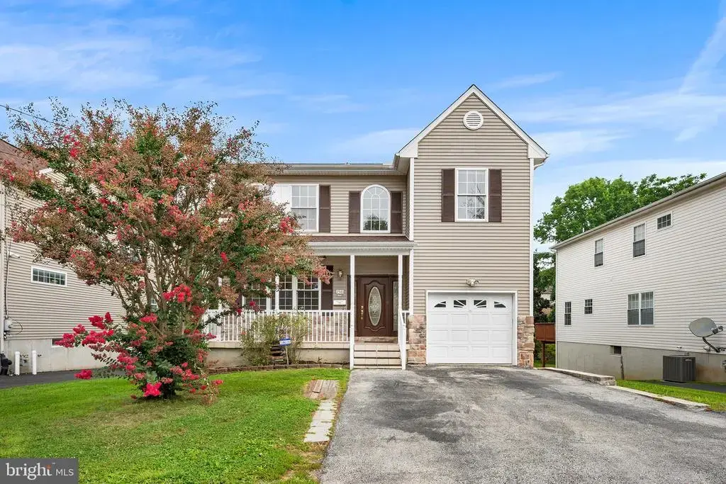 2541 Harding Ave, BROOMALL