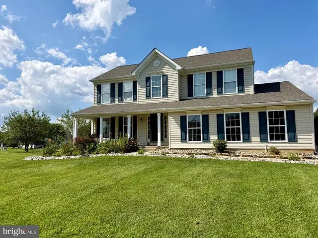 6 Bull Run Ct, Middletown