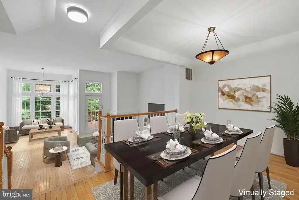 5438 Summer Leaf Ln, ALEXANDRIA