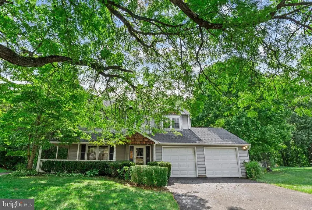 14 Greenway Cir, FAIRLESS HILLS
