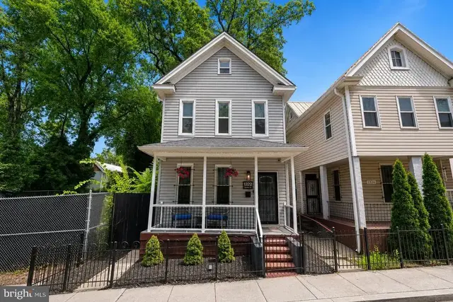 1322 Morris Rd Se, Washington