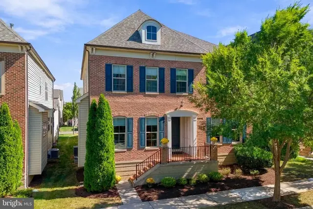 20646 Holyoke Dr, Ashburn