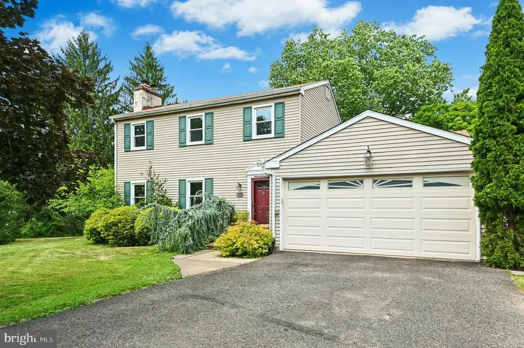 4253 Biddeford Cir, DOYLESTOWN