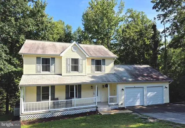 50 Capitol Ct, Lusby