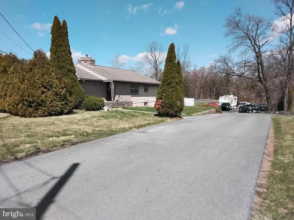 2857 E Harrisburg Pike, MIDDLETOWN