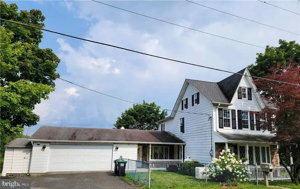 1073 Mahoning Mountain Rd, LEHIGHTON