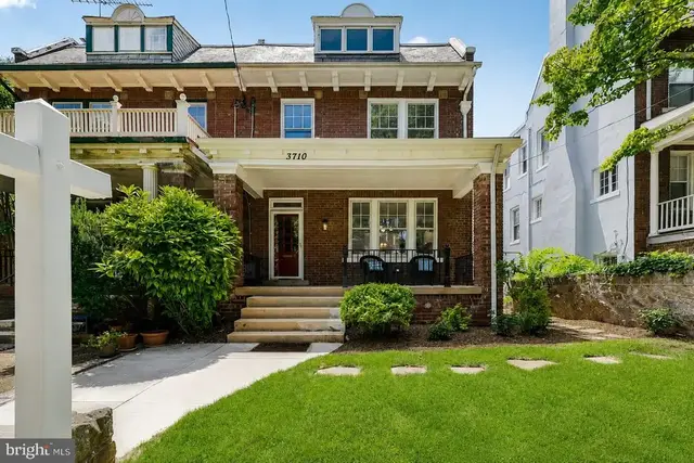 3710 Jenifer St Nw, Washington