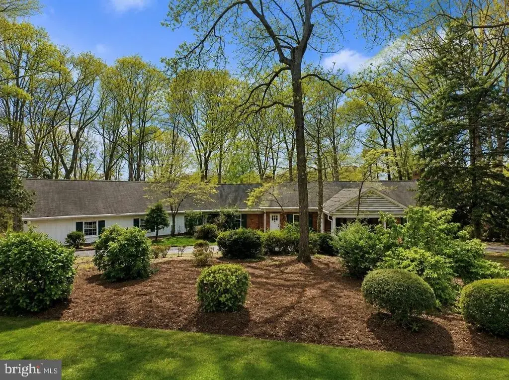 100 Hampton Dr, FREDERICKSBURG