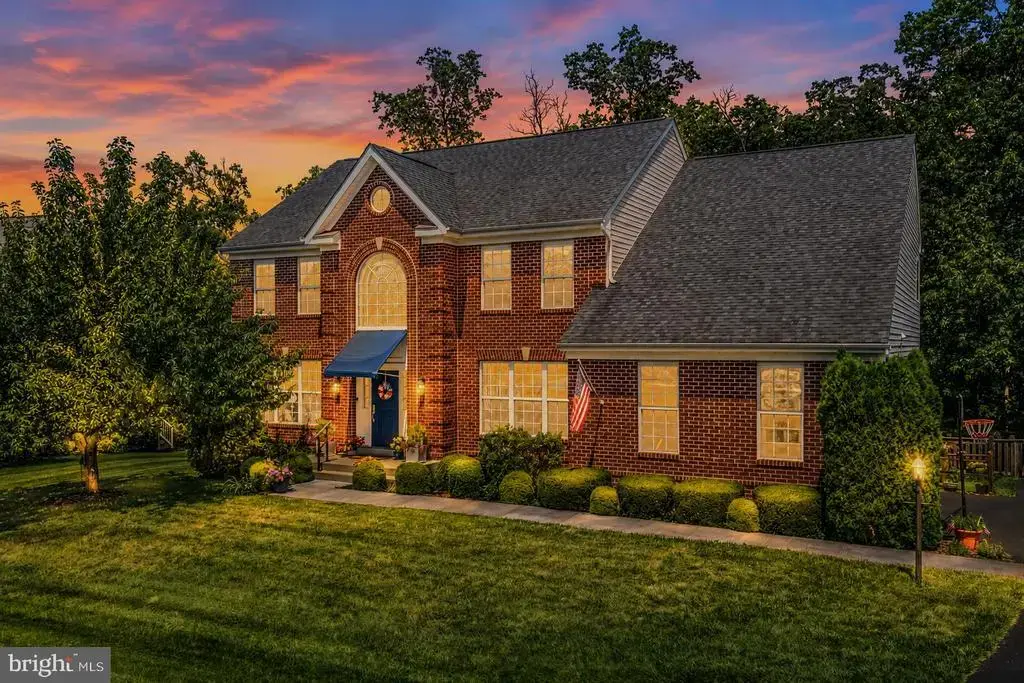 33 Lackawanna Ln, FALLING WATERS