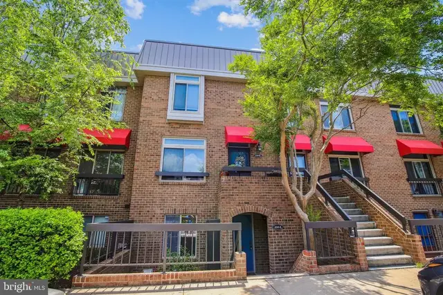 650-a 15th St S #1, Arlington
