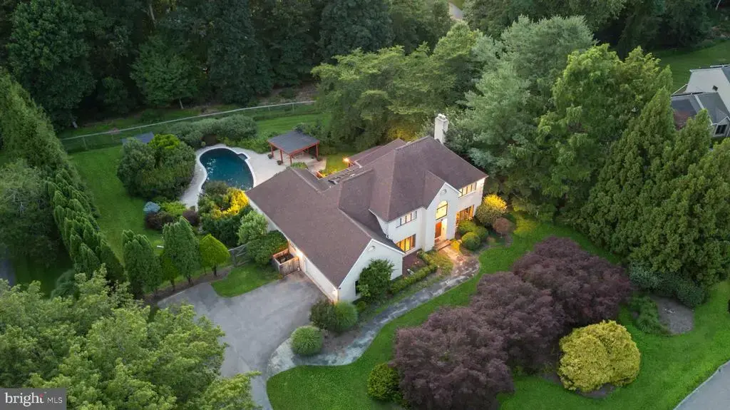 10 Stream Ct, OWINGS MILLS