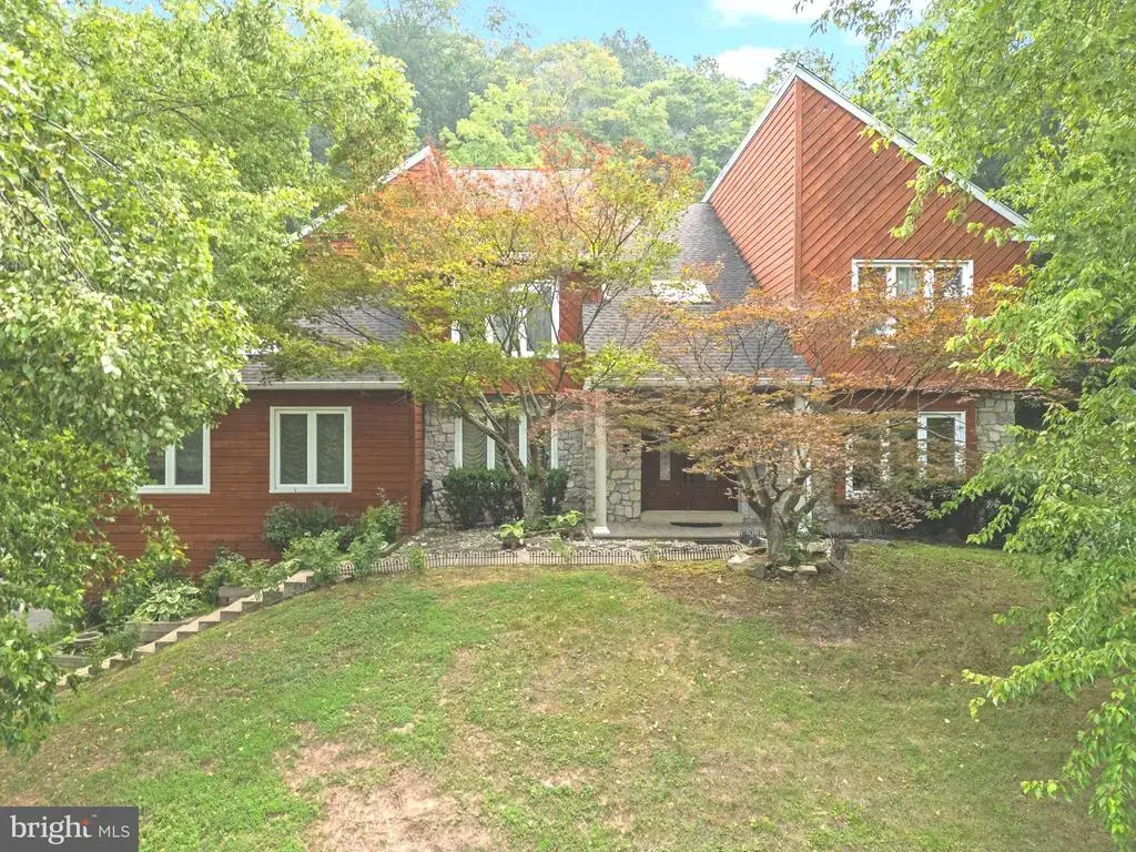 2002 Par Dr, DOYLESTOWN