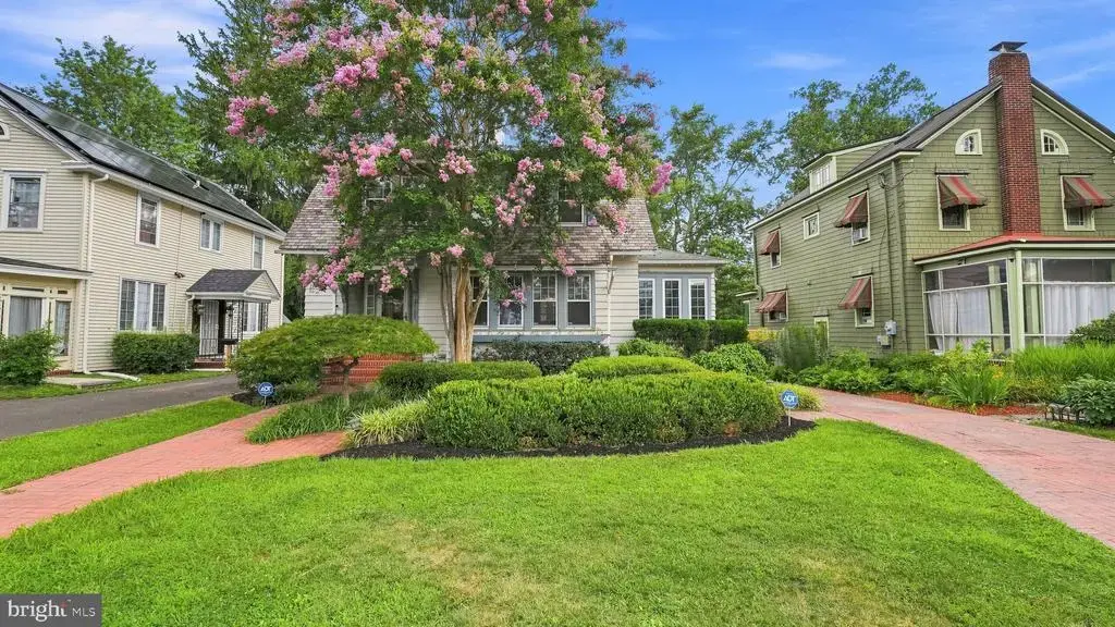478 Parkway, EWING