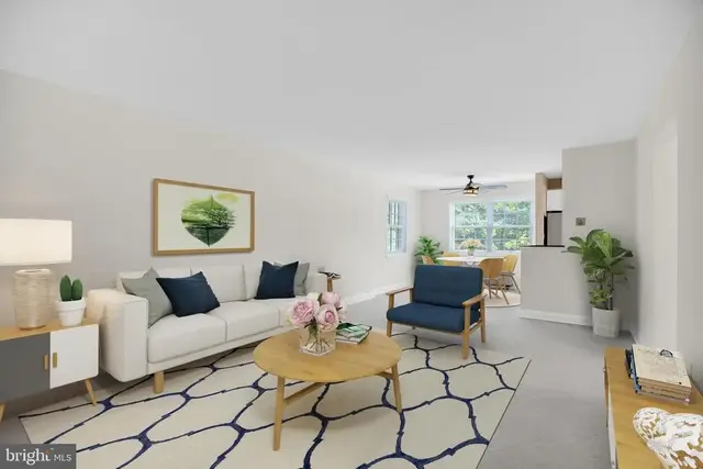 1700 W Abingdon Dr #203, Alexandria