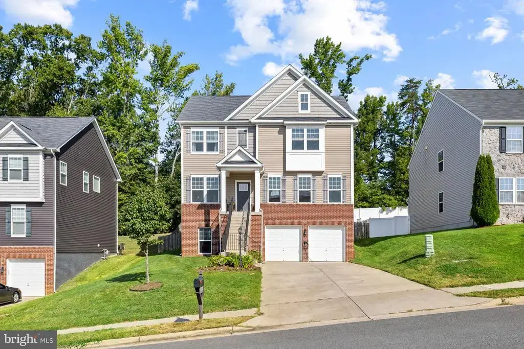 32 Clear Spring Ln, FREDERICKSBURG