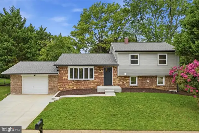 7940 Oakwood Rd, Glen Burnie