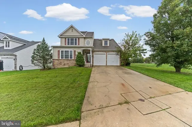 2203 Retreat Ct, Edgewood