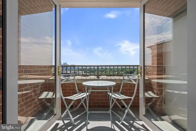 11760 Sunrise Valley Dr #905, Reston