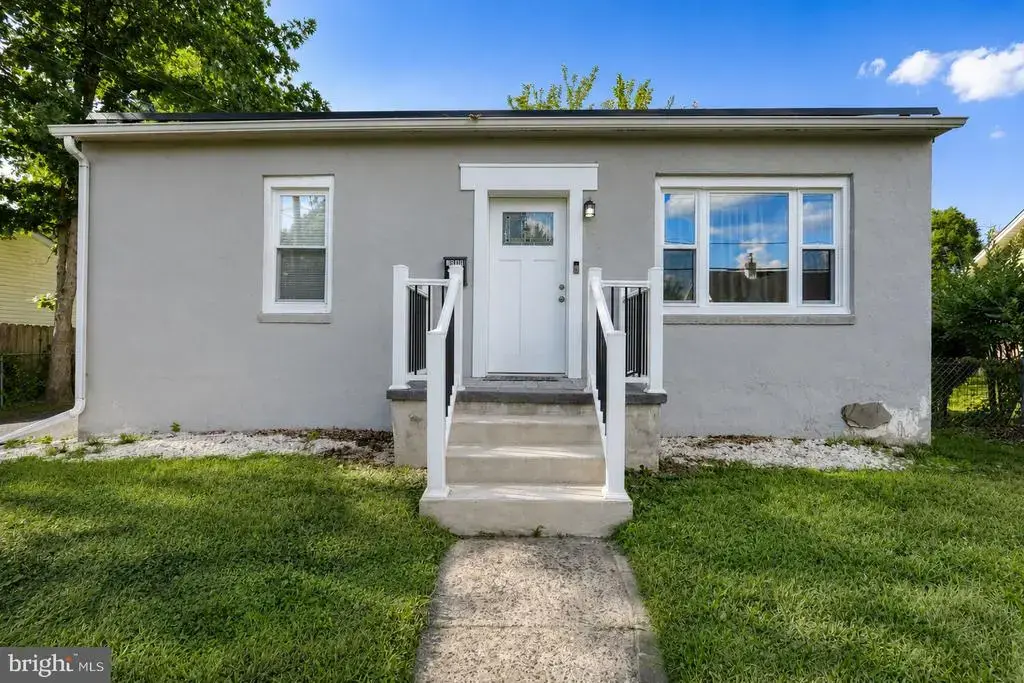 1315 Main Ave, CROYDON