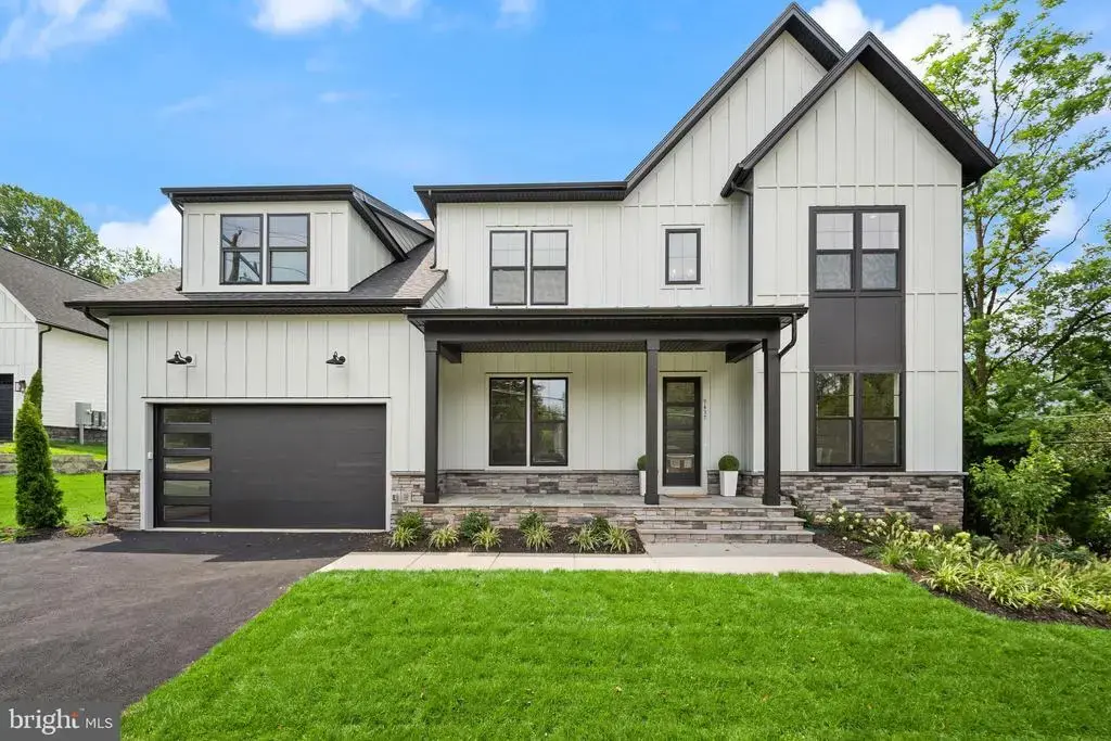 9437 Old Courthouse Rd, VIENNA