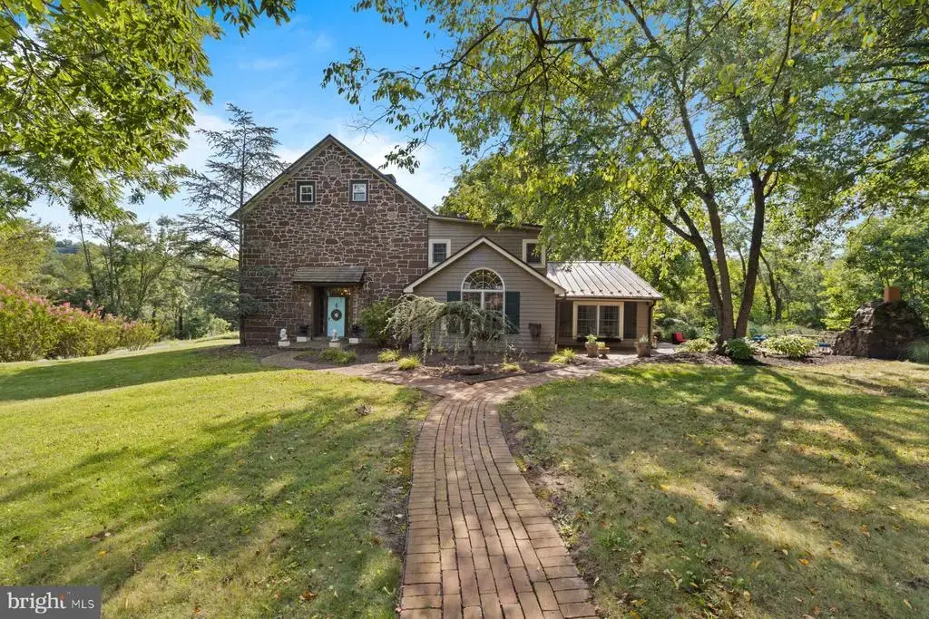 741 Wyndamere Rd, LEWISBERRY