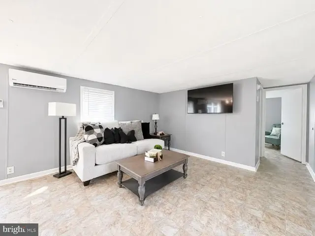 26 Carpenter St #26, Dover