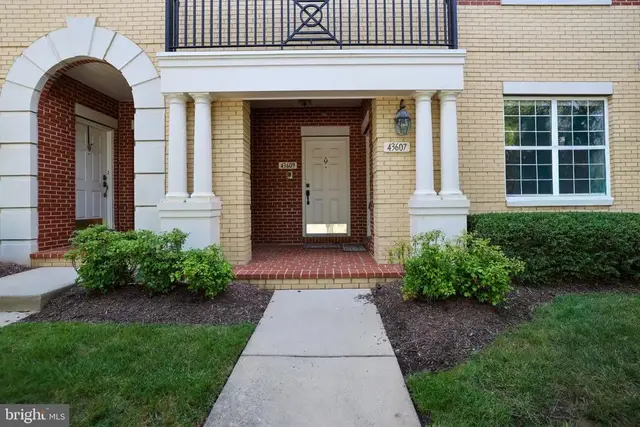 43607 Mcdowell Sq, Leesburg