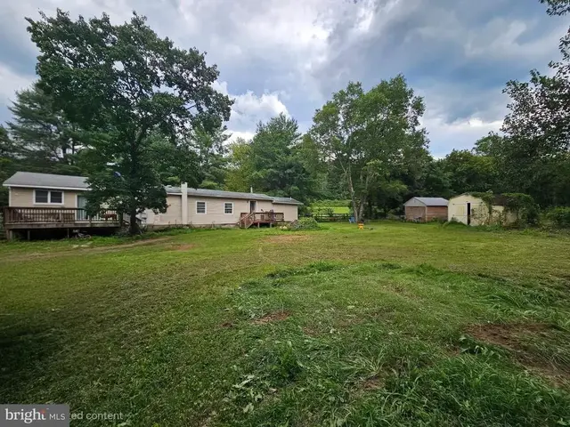 348 Thompson Hollow Rd, Bentonville