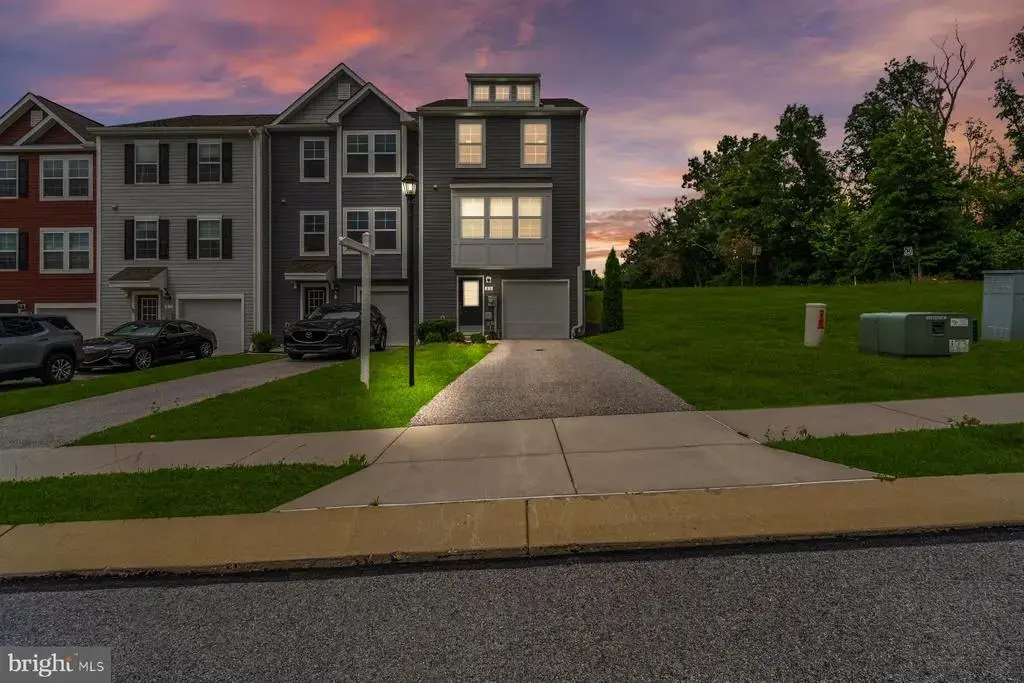 81 Ayrshire Dr, HANOVER