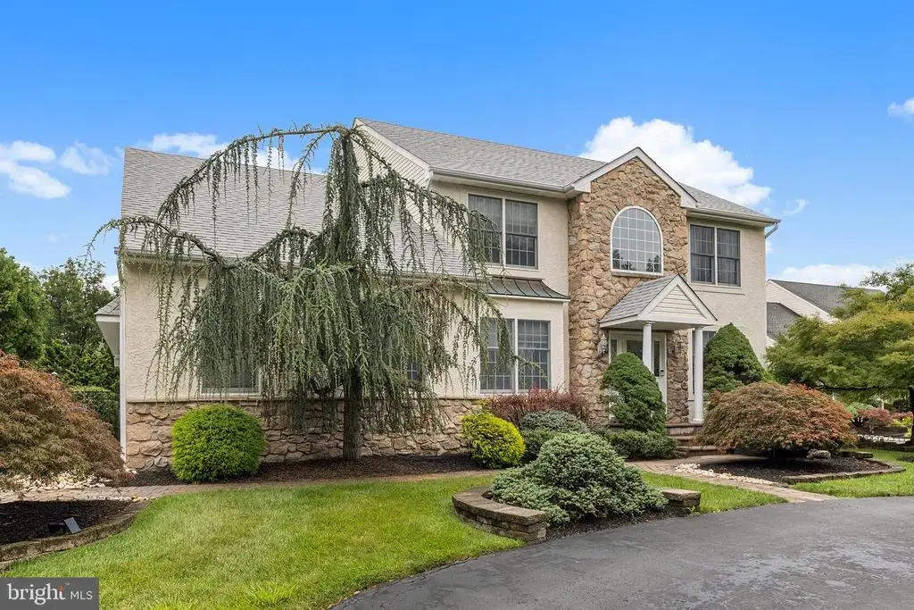 1495 Charter Ct, SOUTHAMPTON