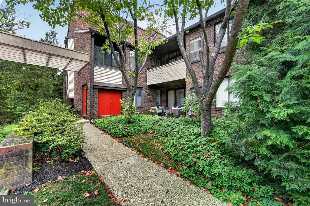 710 Mountainview Dr #710, CHESTERBROOK