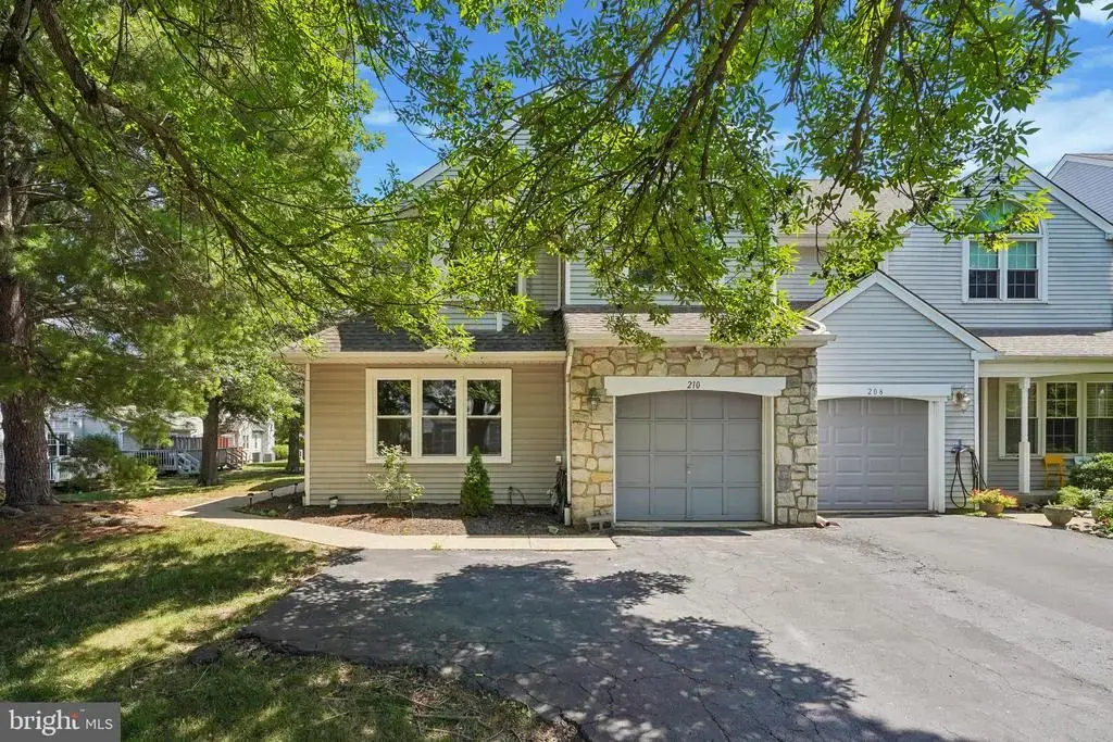 210 Polo Dr, NORTH WALES