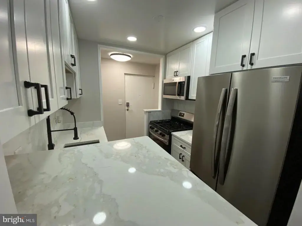 1533 Colonial Dr #t2, WOODBRIDGE