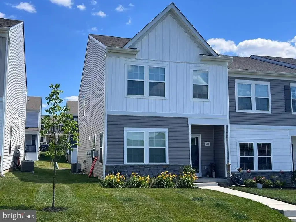 858 Cotrel Ln, COATESVILLE