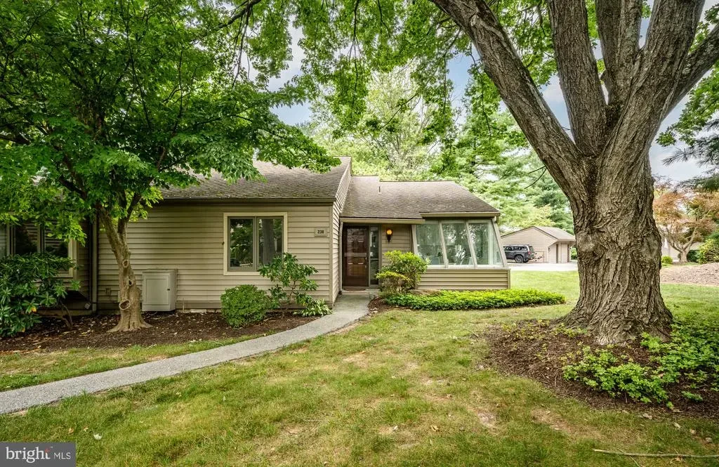 238 Chatham Way #238, WEST CHESTER