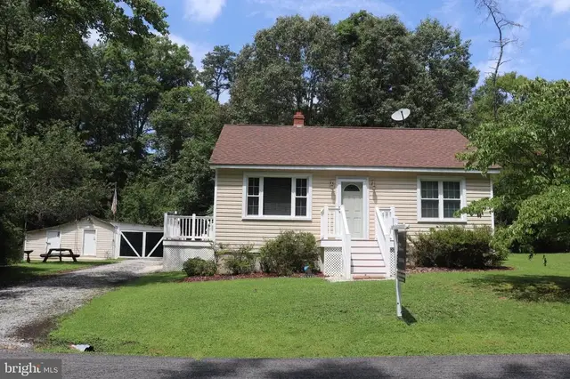 2210 Sandy Point Rd, Nanjemoy