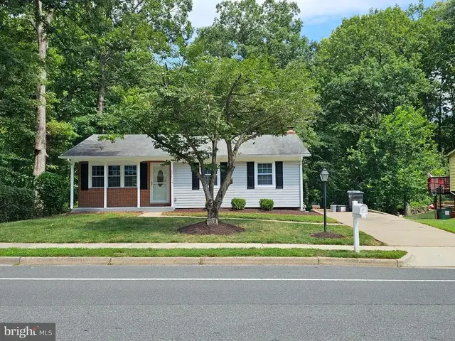 12519 Oakwood Dr, Woodbridge