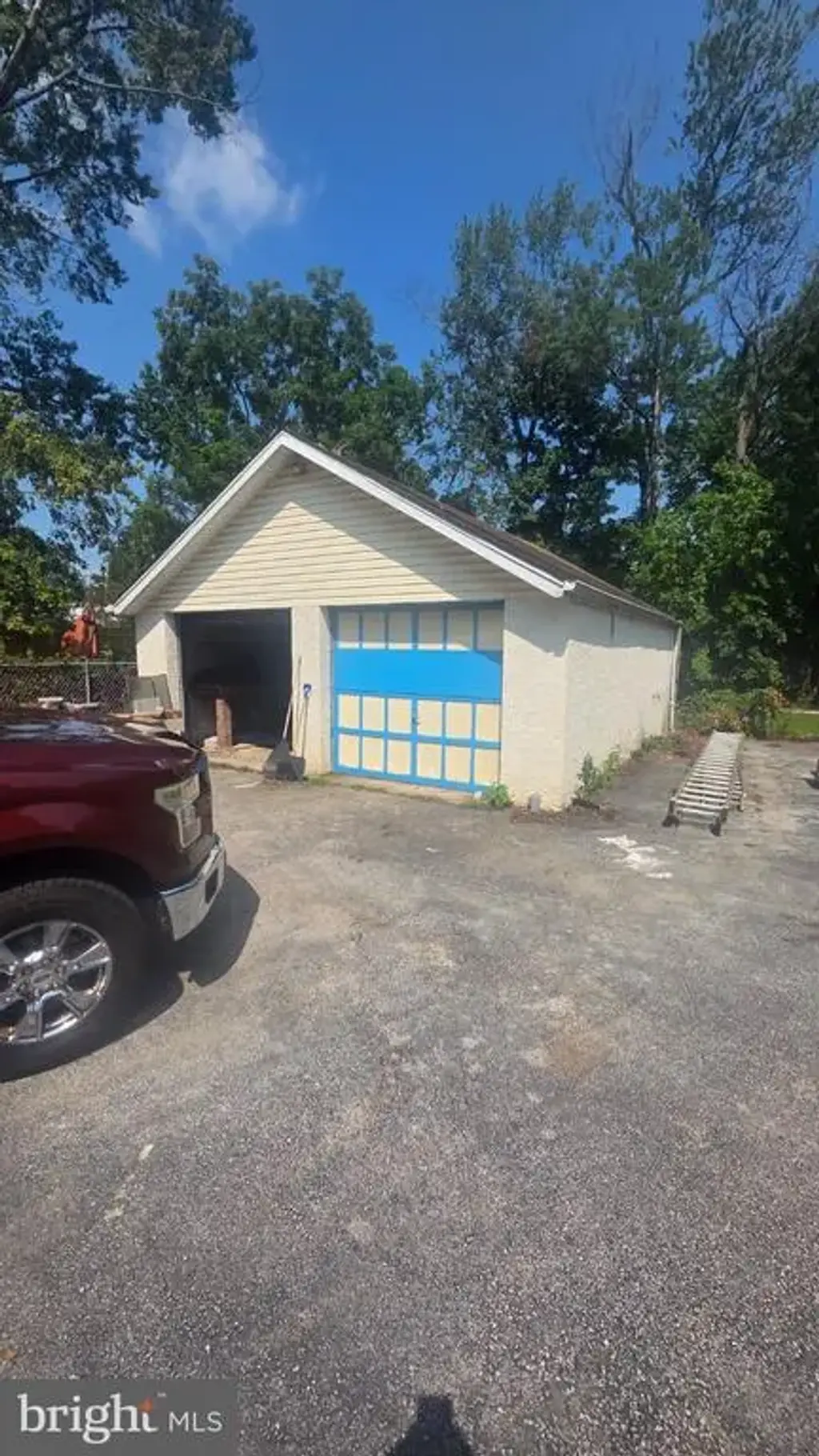 917 Bartram Ave, DARBY