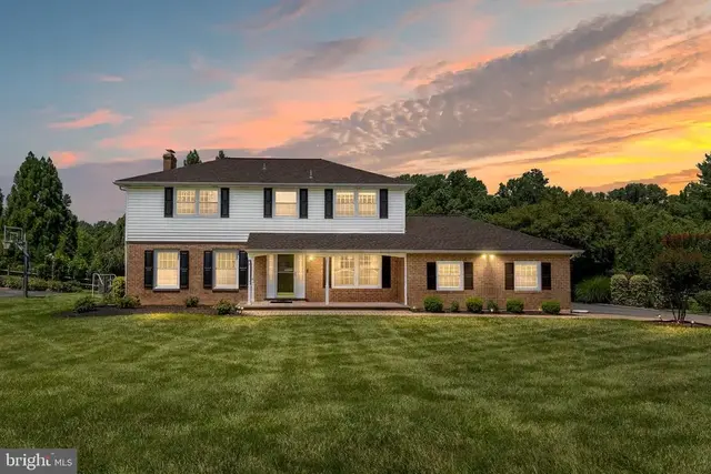 205 Clover Dr, Hockessin