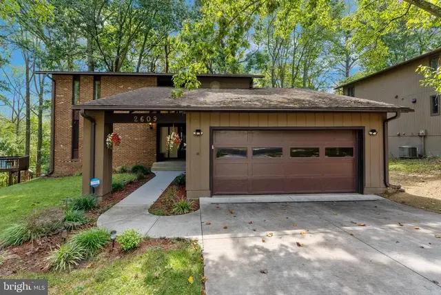 2609 Woodfern Ct, Woodbridge