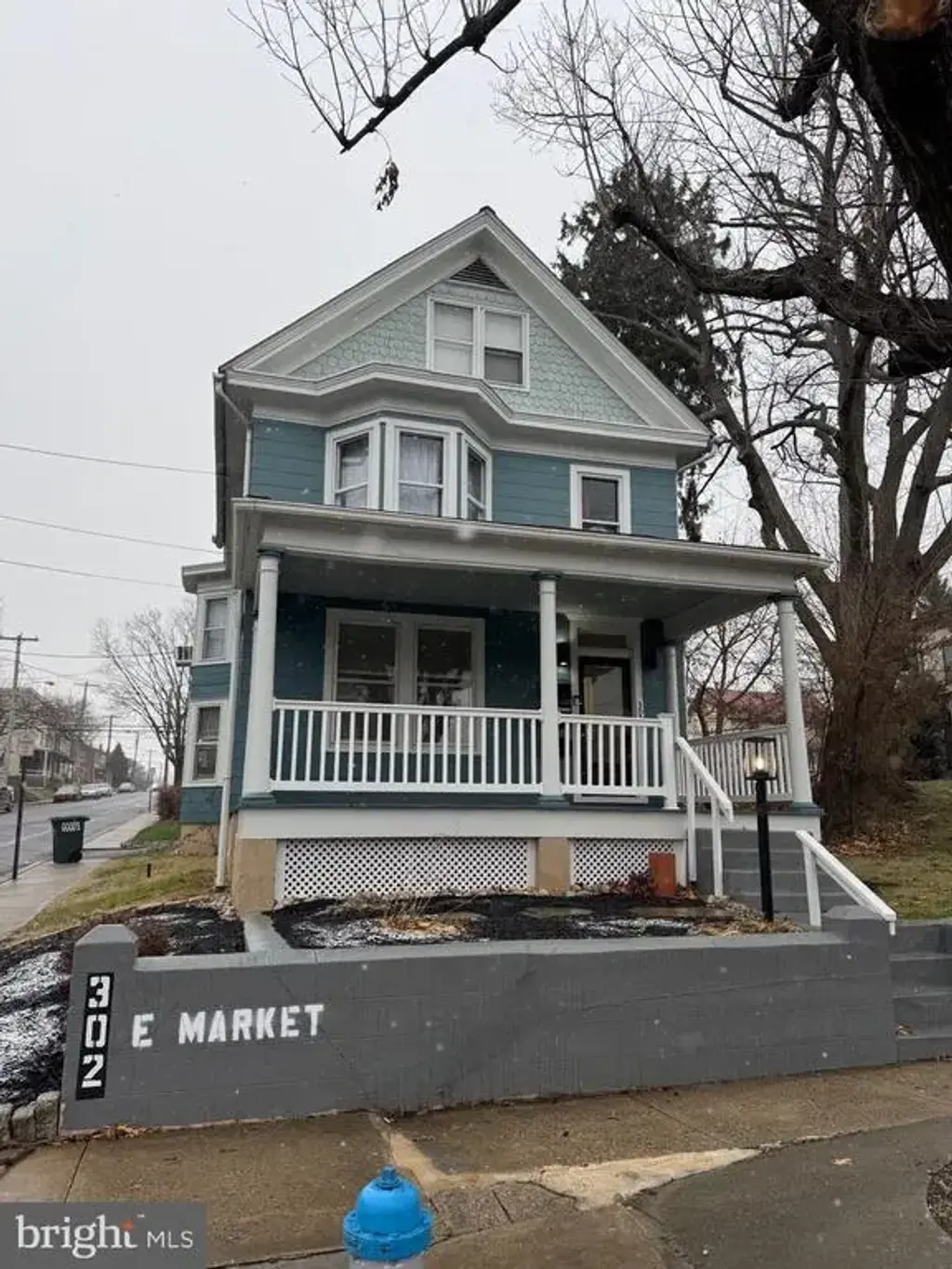 302 E Market St #3, MARIETTA