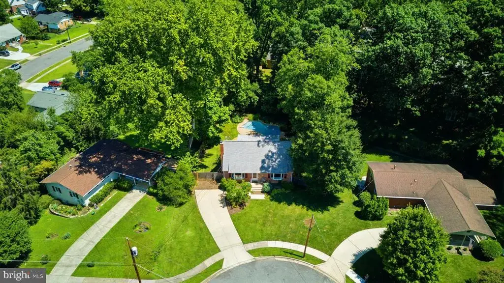 8923 Cromwell, SPRINGFIELD