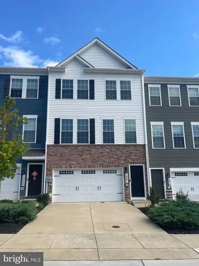 1221 Apollo Dr, Frederick