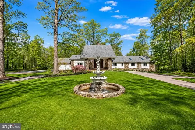7621 River Rd, Fredericksburg