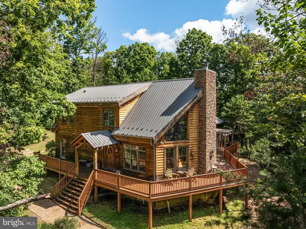 537 Lower Flats Dr, YELLOW SPRING