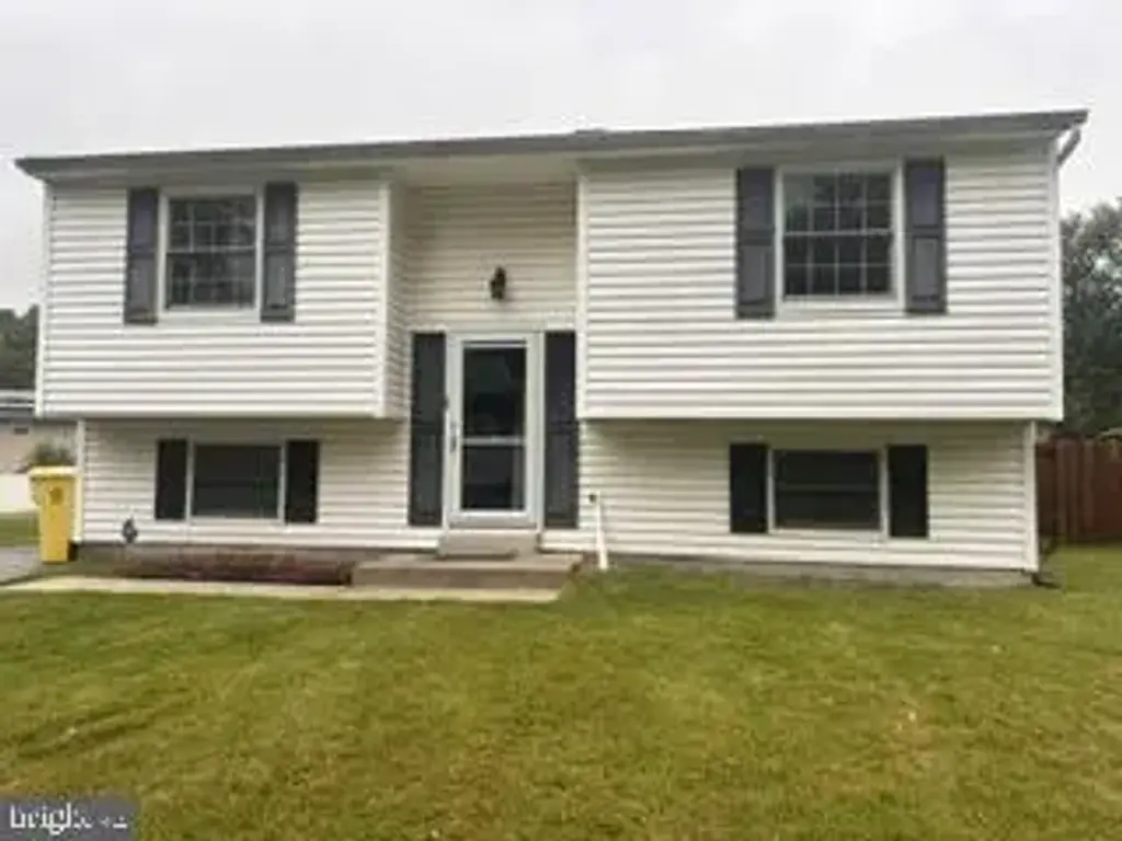 1419 Macedonia Dr, HANOVER