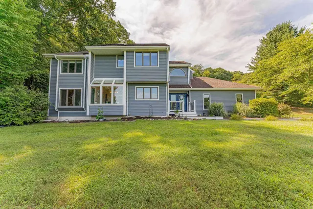 125 Dowlin Forge Rd, Downingtown